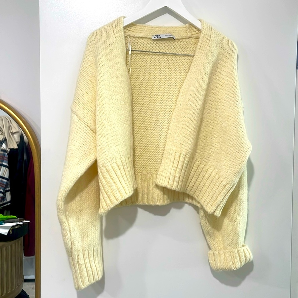 Butter Yellow Zara Cardigan Medium